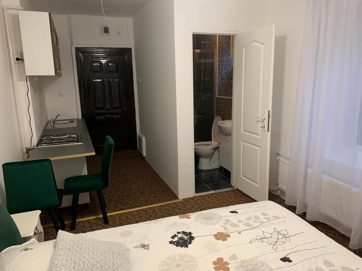 Luxury Accommodation Republicii Braşov Buitenkant foto