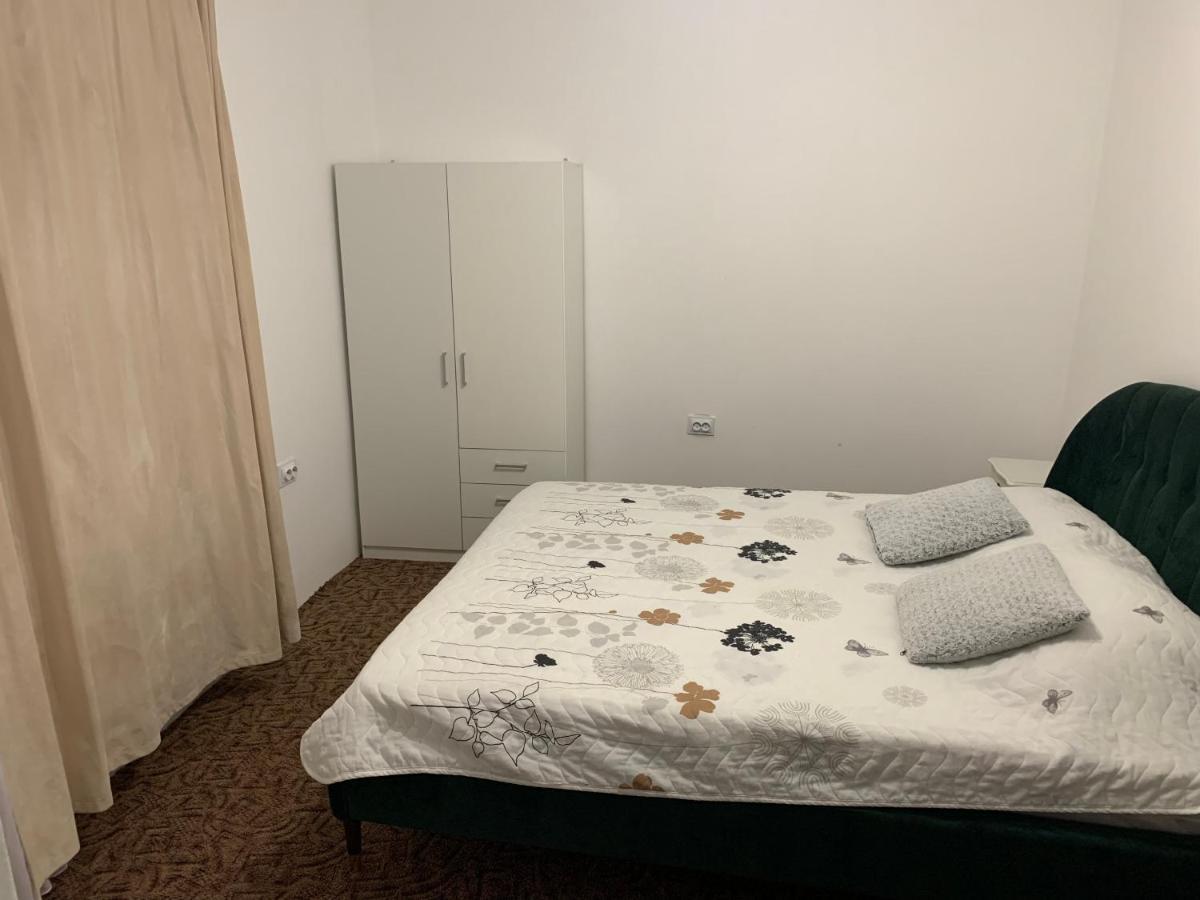 Luxury Accommodation Republicii Braşov Buitenkant foto