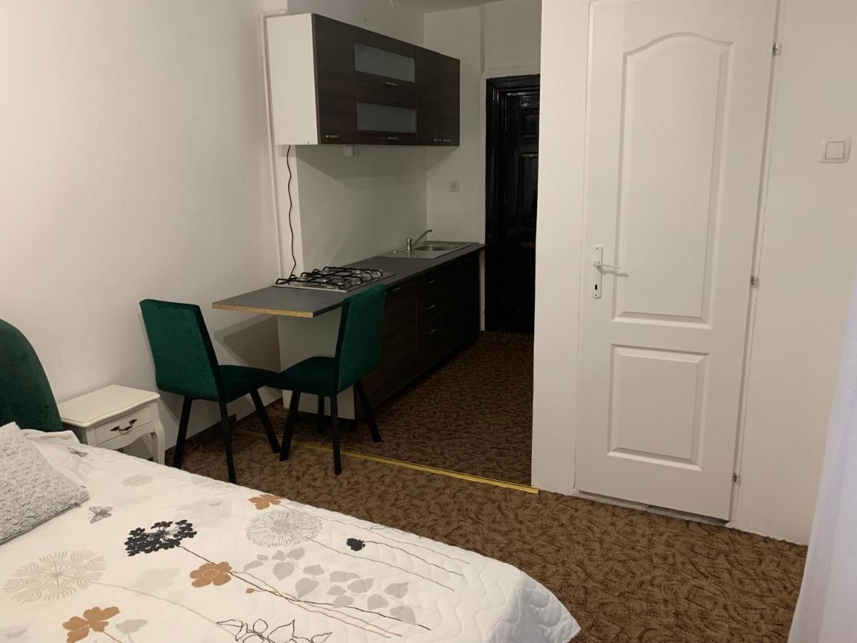 Luxury Accommodation Republicii Braşov Buitenkant foto