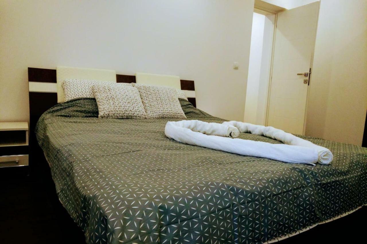 Luxury Accommodation Republicii Braşov Buitenkant foto