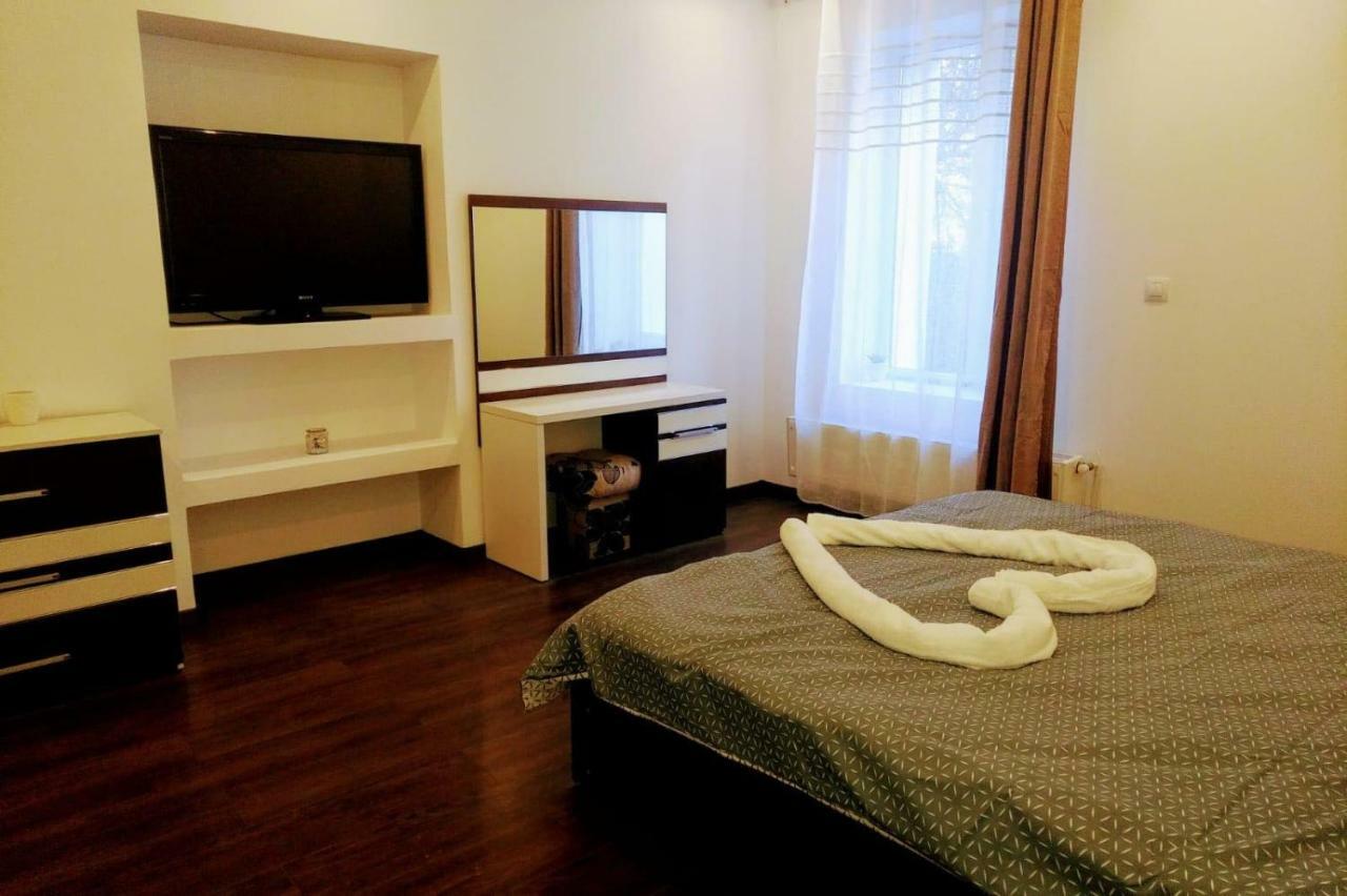 Luxury Accommodation Republicii Braşov Buitenkant foto