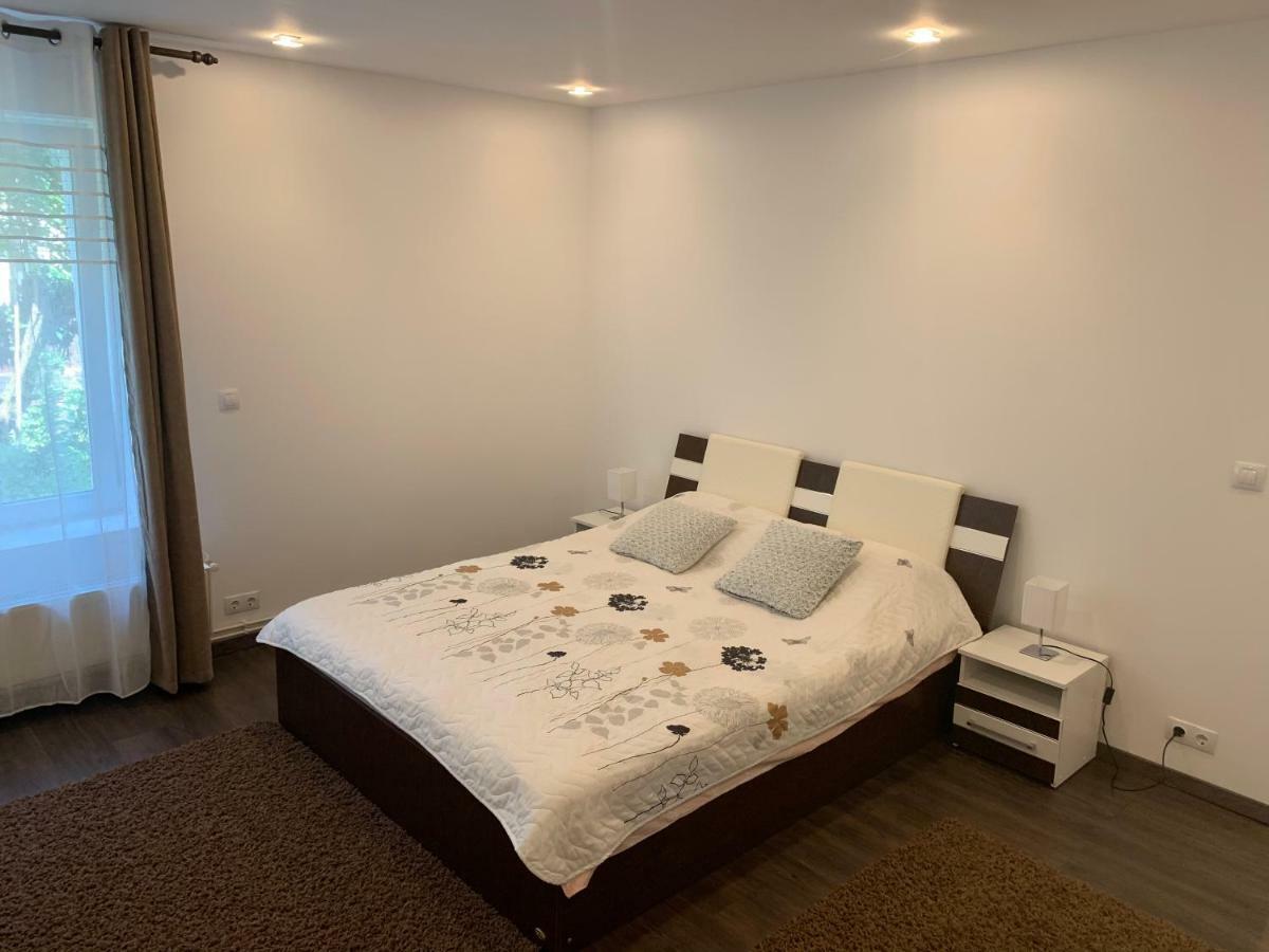 Luxury Accommodation Republicii Braşov Buitenkant foto